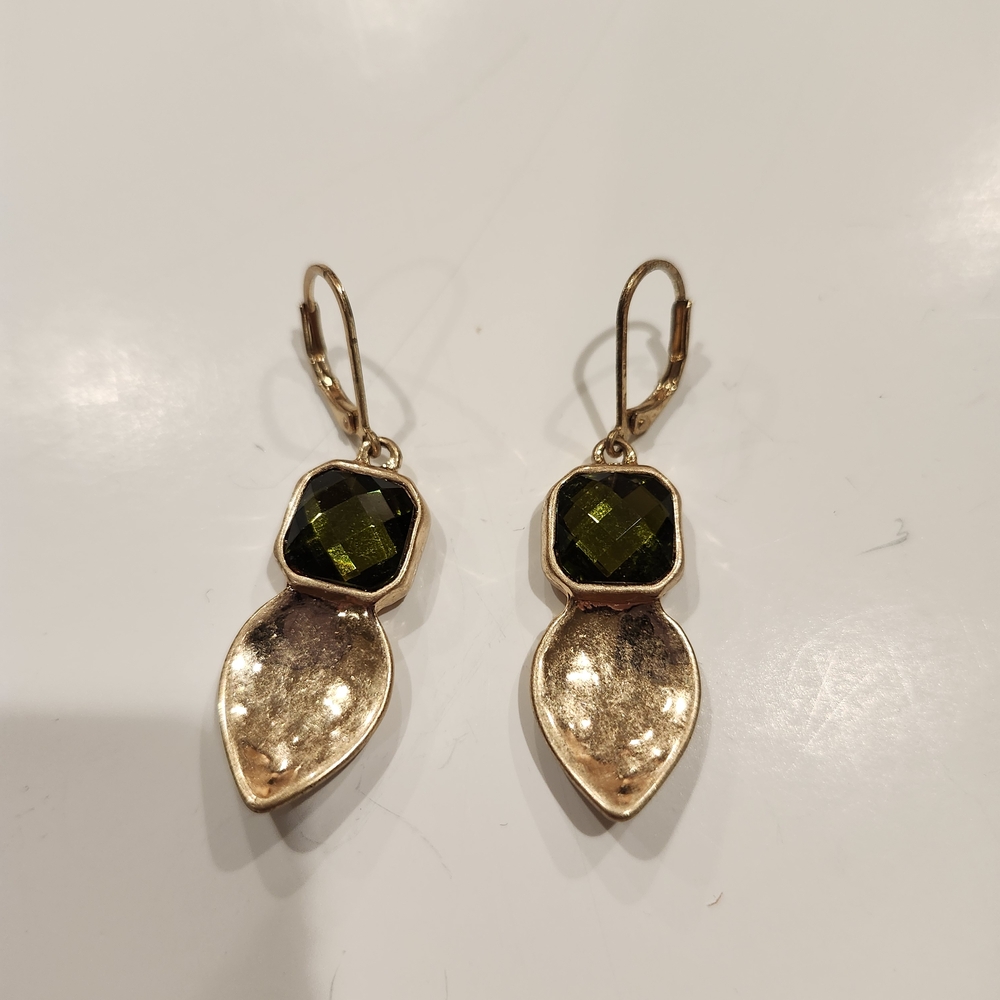 Elegant Gold and Green Drop Earrings